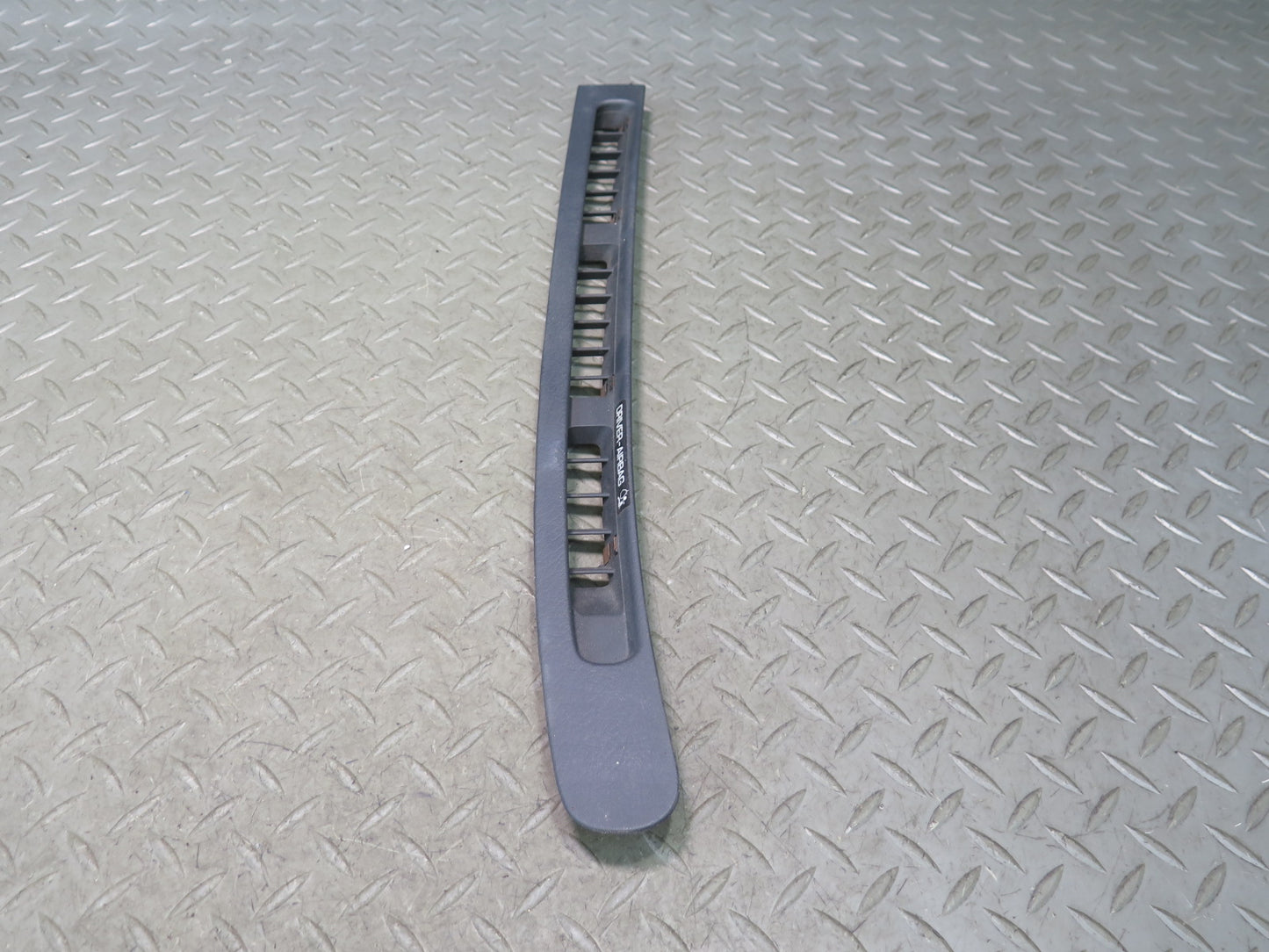 90-96 Nissan Z32 300ZX Set of 2 Dash Front Left & Right Defrost Air Grille OEM