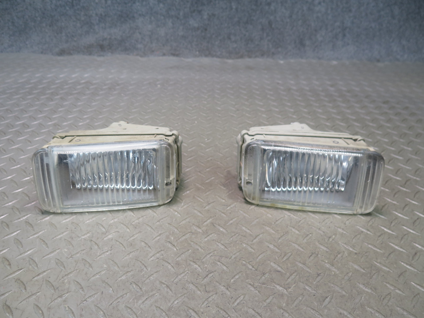 90-96 Nissan Z32 300ZX Set of 2 Front Left & Right Fog Light Lamp OEM