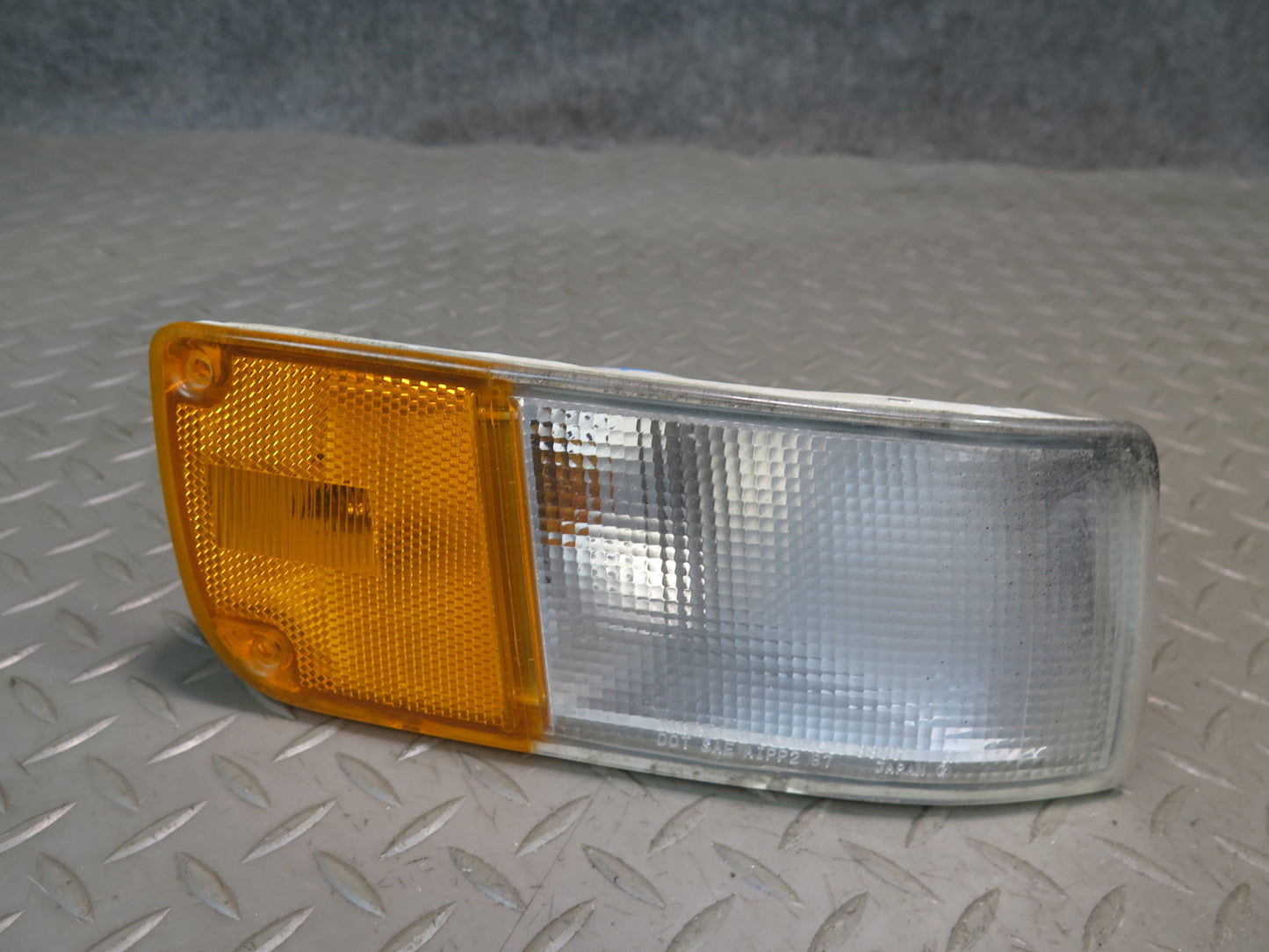 90-96 Nissan Z32 300ZX Set of 2 Front Turn Signal Marker Corner Light Lamp OEM