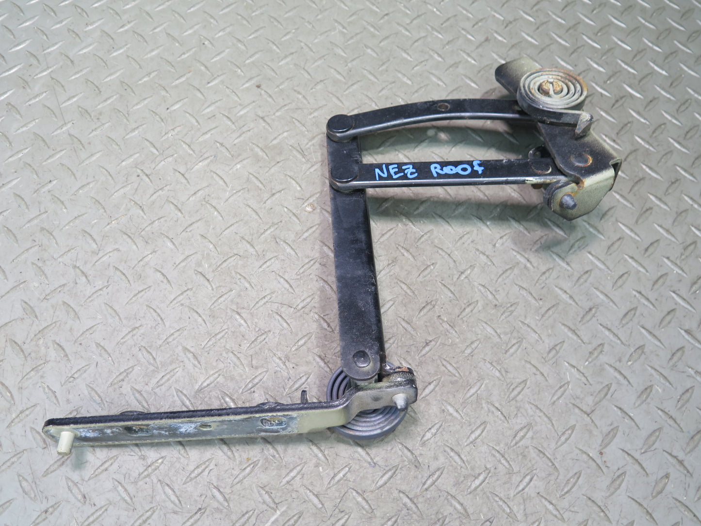93-96 Nissan Z32 300ZX Convertible Set of 2 Left & Right TOP Roof Hinge OEM