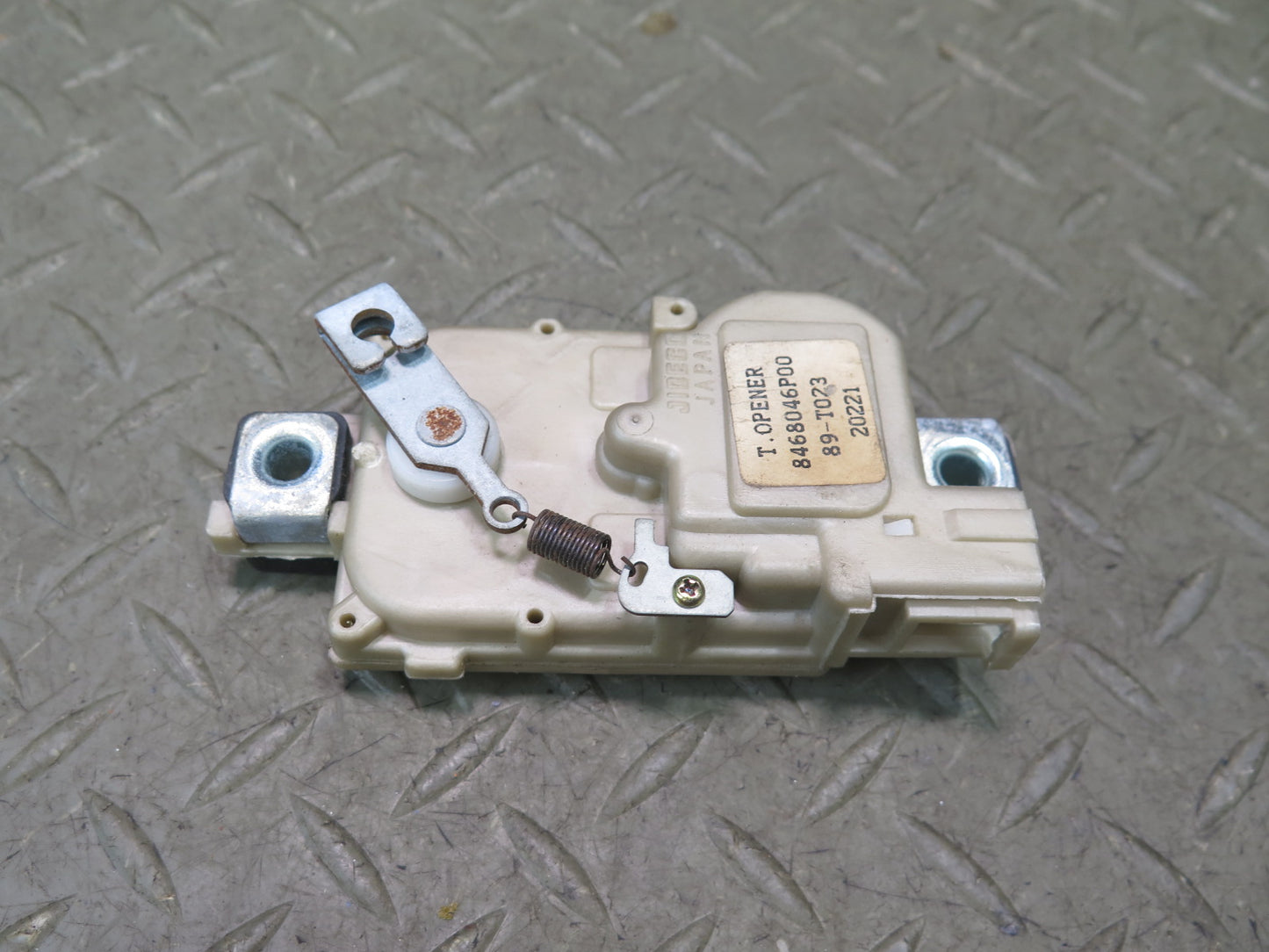 93-96 Nissan Z32 300ZX Convertible Trunk Lock Latch Actuator 84680-46P00 OEM
