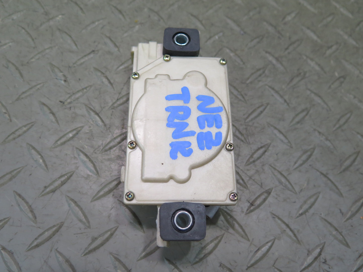 93-96 Nissan Z32 300ZX Convertible Trunk Lock Latch Actuator 84680-46P00 OEM