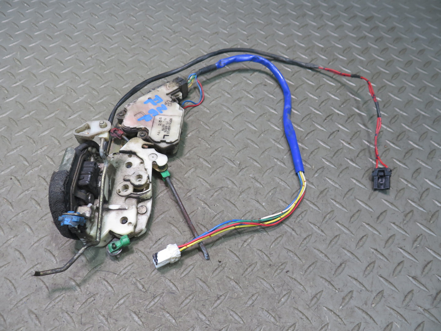 90-96 Nissan Z32 300ZX Left Door Lock Latch Actuator 80551-45P00 OEM