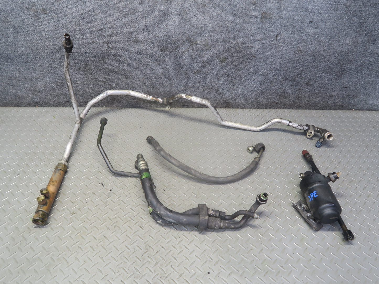 1985-1986 Porsche 928 A/C Air Conditioning Hose Pipe Line Dryer Set
