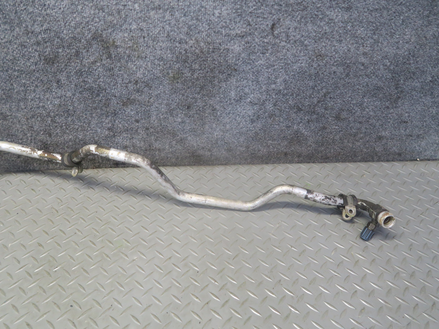 1985-1986 Porsche 928 A/C Air Conditioning Hose Pipe Line Dryer Set