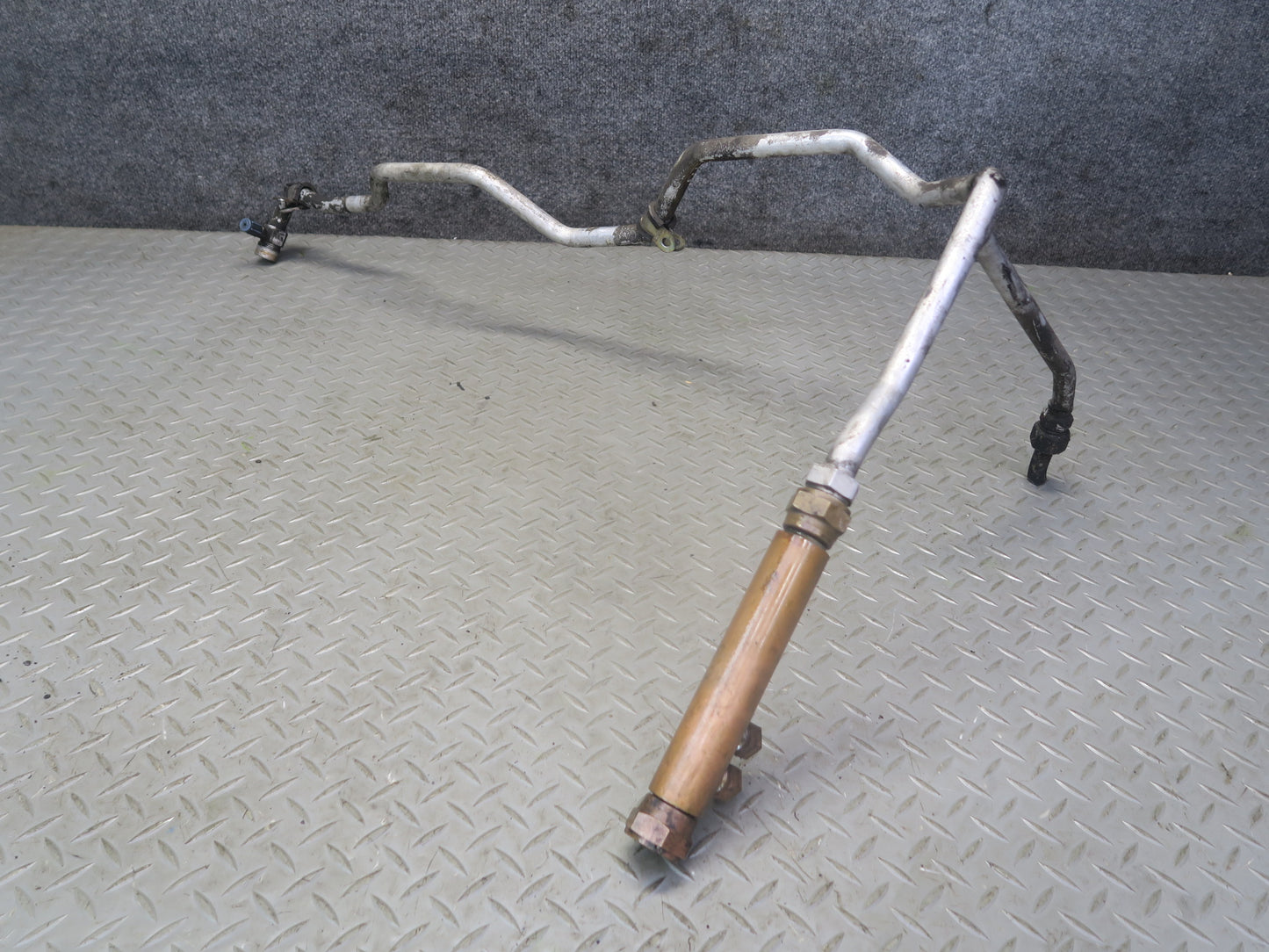 1985-1986 Porsche 928 A/C Air Conditioning Hose Pipe Line Dryer Set
