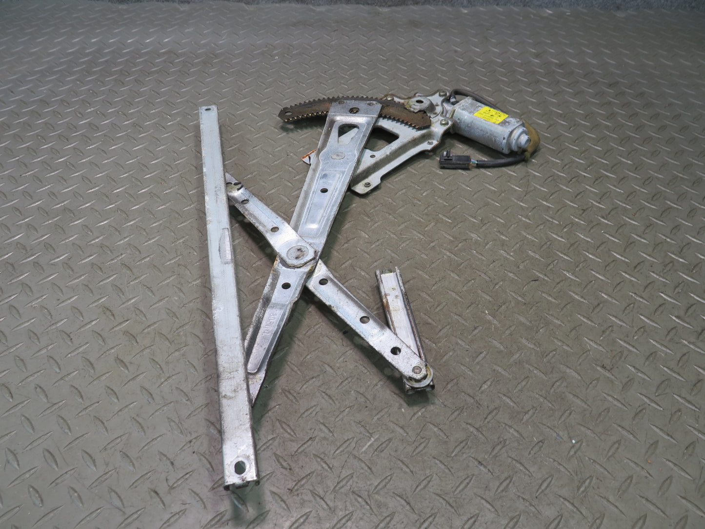 90-96 Nissan Z32 300ZX Left Door Window Regulator w Motor OEM