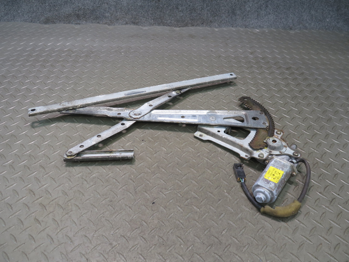 90-96 Nissan Z32 300ZX Left Door Window Regulator w Motor OEM