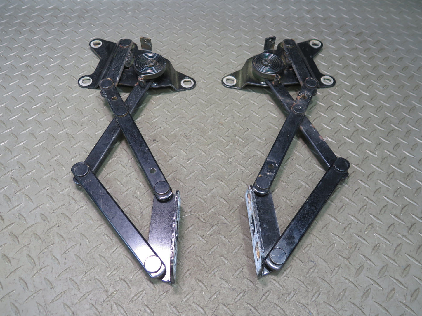 93-96 Nissan Z32 300ZX Convertible Set of 2 Rear Left Right Trunk Lid Hinge OEM