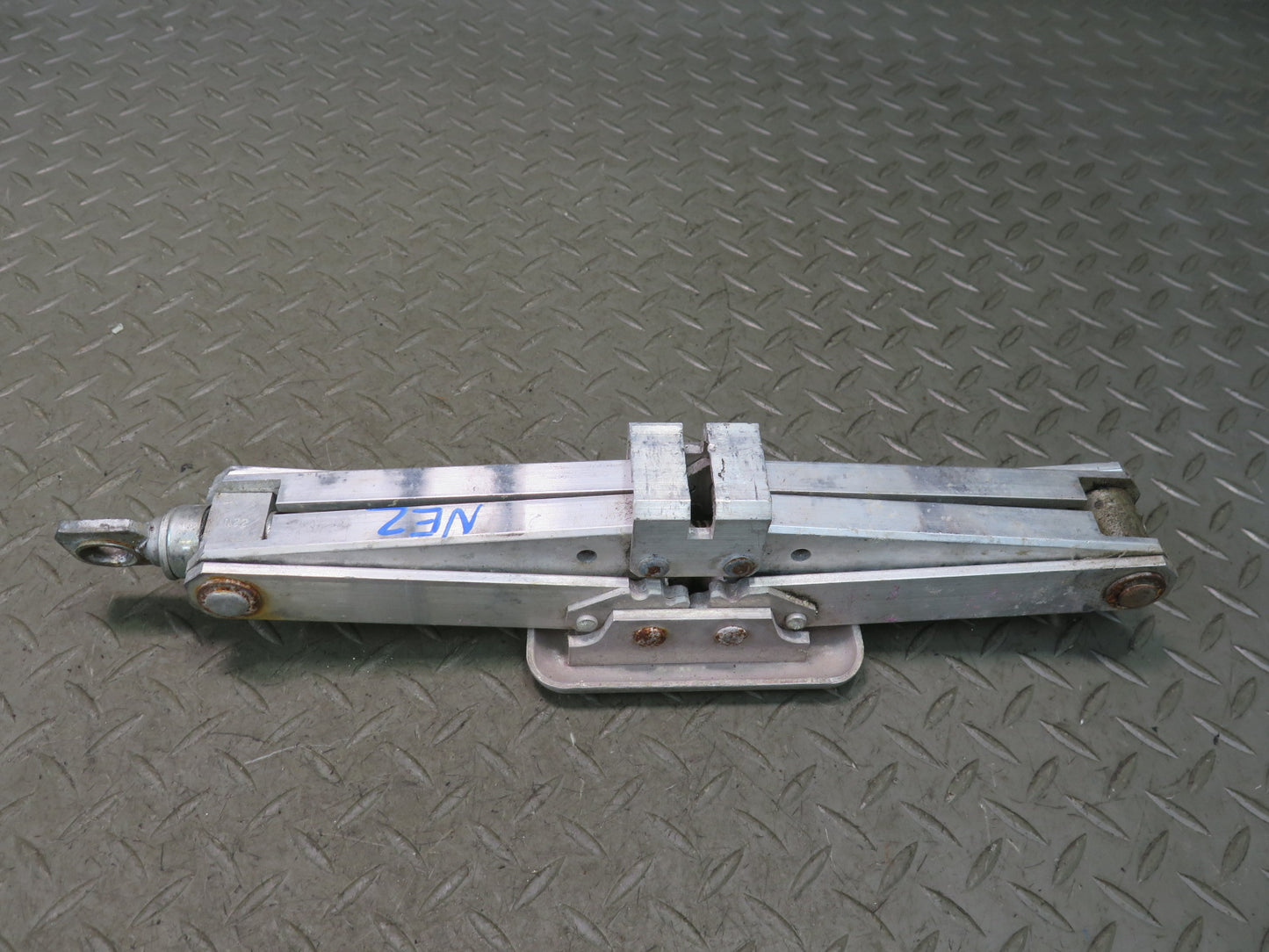 90-96 Nissan Z32 300ZX 2+0 Emergency Spare Tire Lift Jack Wrnech Tool Set OEM