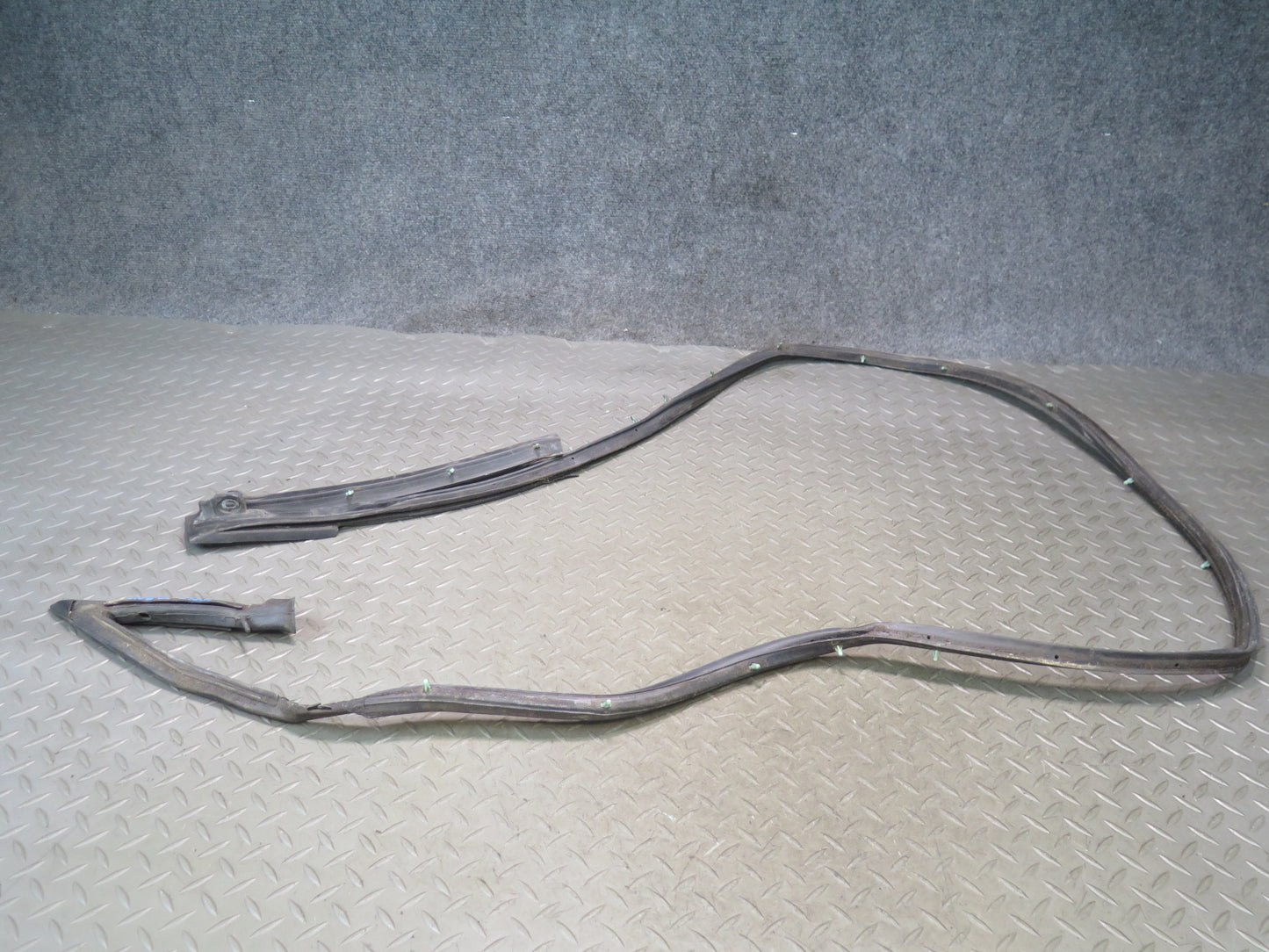 90-96 Nissan Z32 300ZX Left Door Weatherstrip Rubber Seal Gasket OEM