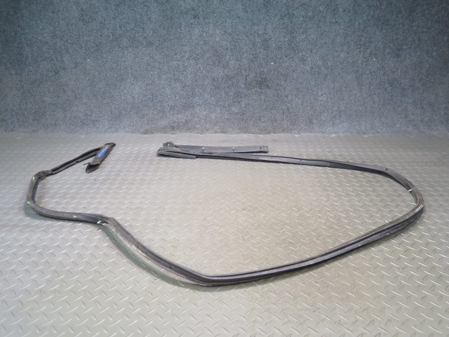 90-96 Nissan Z32 300ZX Left Door Weatherstrip Rubber Seal Gasket OEM