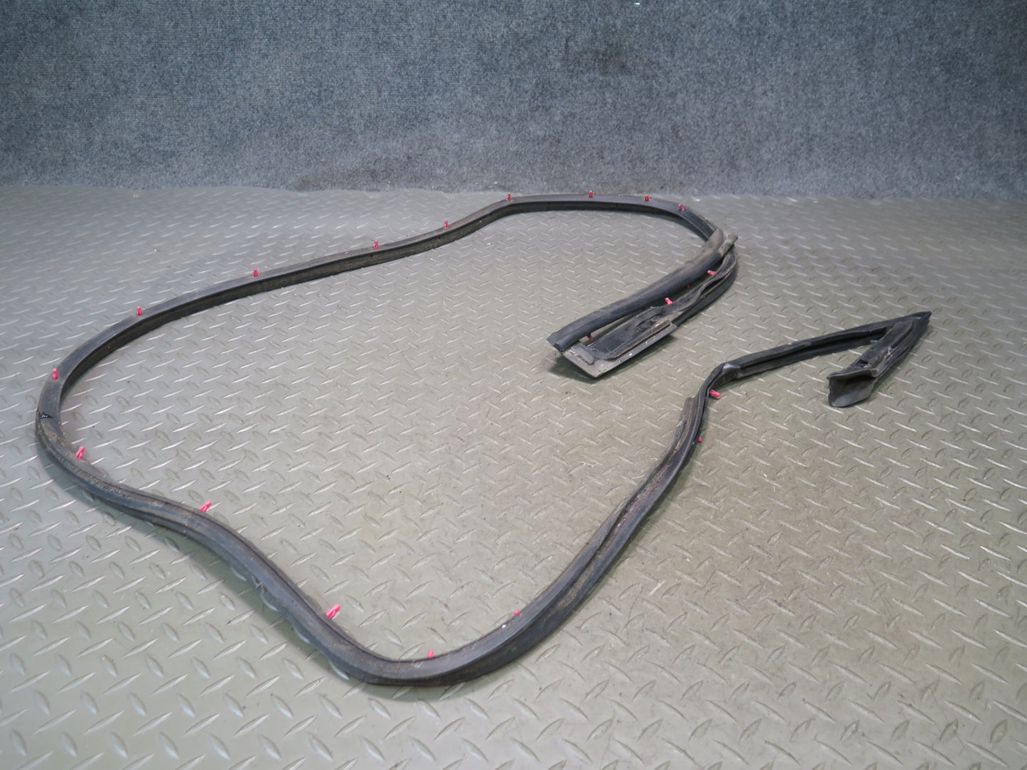 90-96 Nissan Z32 300ZX Right Door Weatherstrip Rubber Seal Gasket OEM