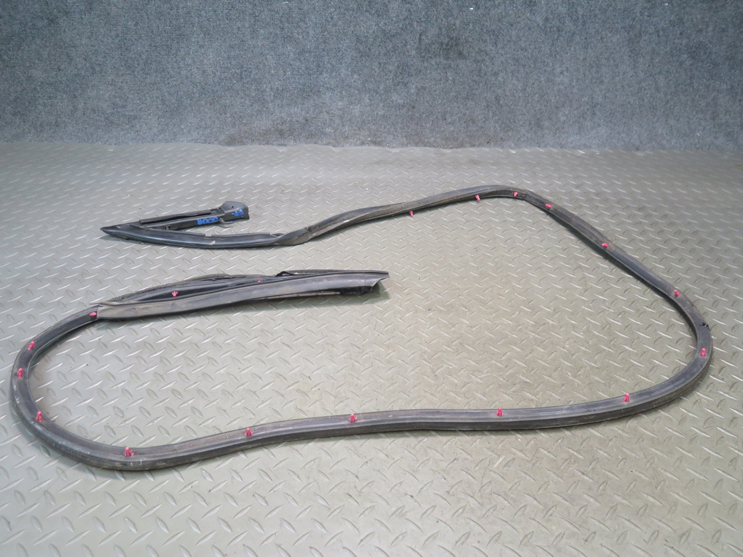 90-96 Nissan Z32 300ZX Right Door Weatherstrip Rubber Seal Gasket OEM