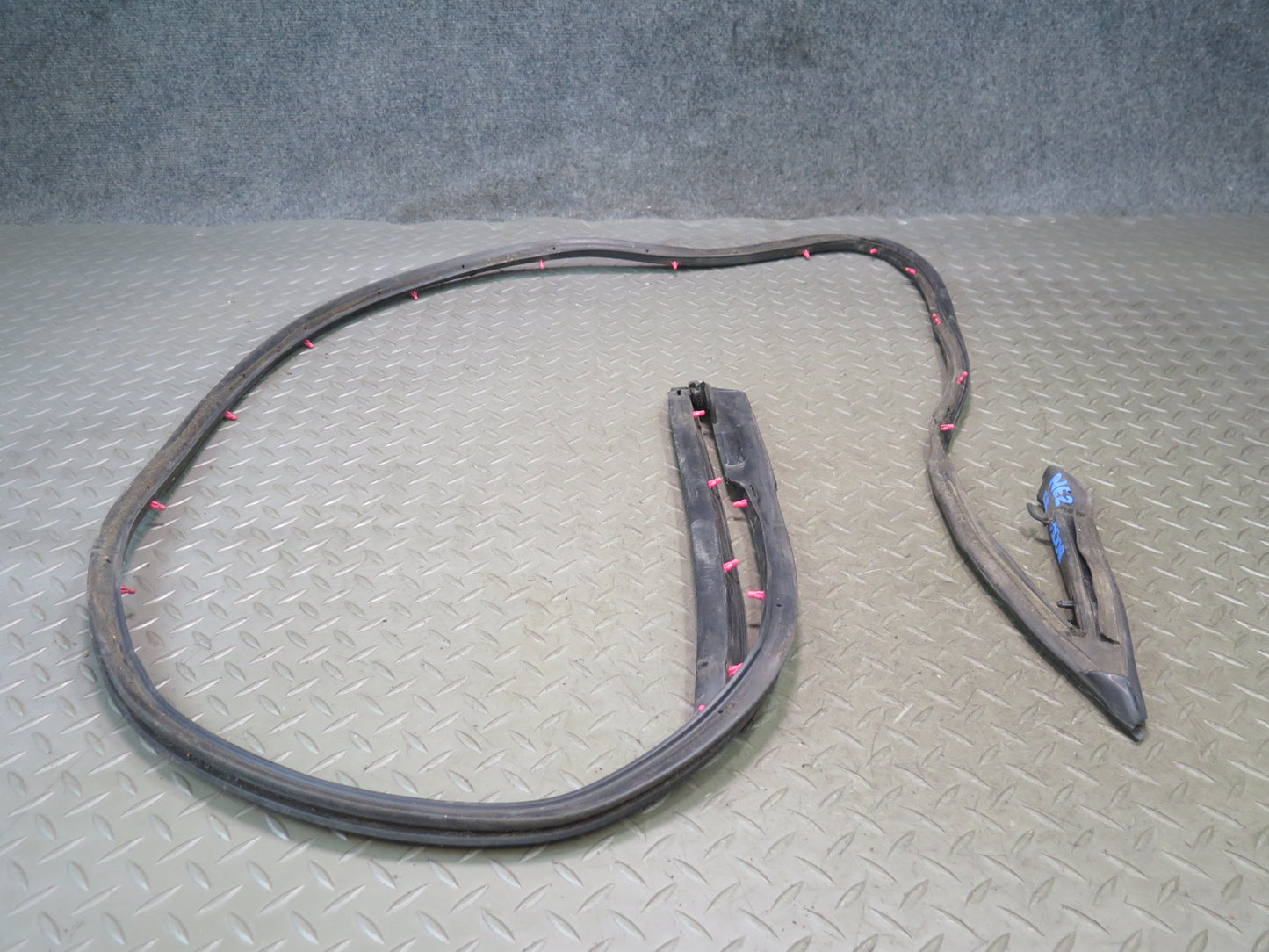 90-96 Nissan Z32 300ZX Right Door Weatherstrip Rubber Seal Gasket OEM