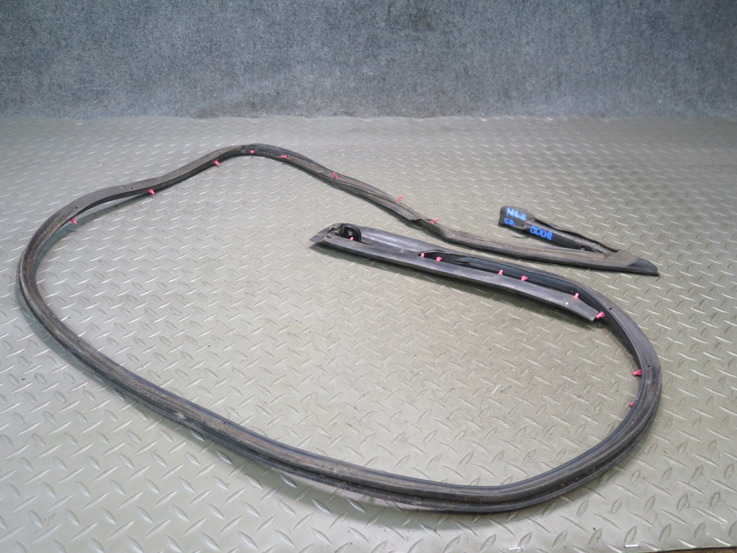 90-96 Nissan Z32 300ZX Right Door Weatherstrip Rubber Seal Gasket OEM
