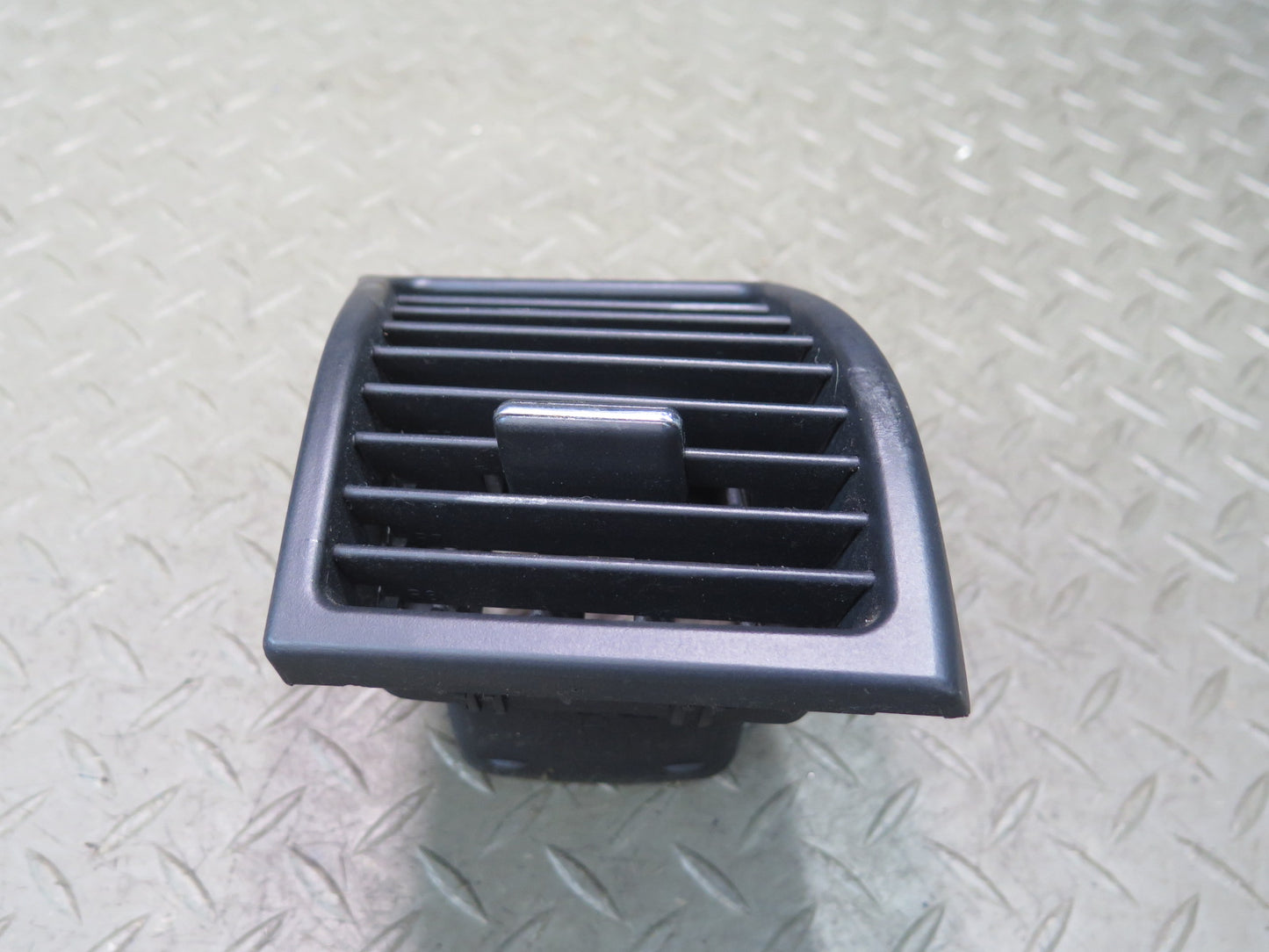 94-99 Mercedes W140 C140 S500 Dash Front Right A/C Air Vent Black OEM