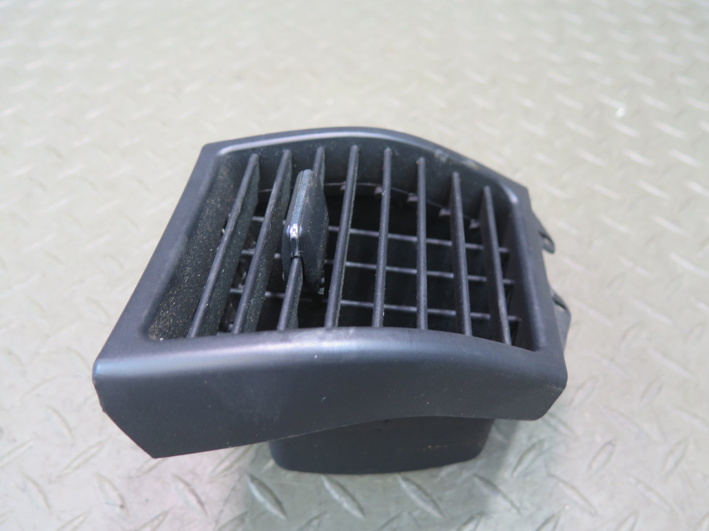 94-99 Mercedes W140 C140 S500 Dash Front Right A/C Air Vent Black OEM