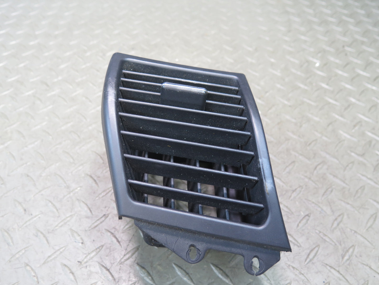 94-99 Mercedes W140 C140 S500 Dash Front Right A/C Air Vent Black OEM