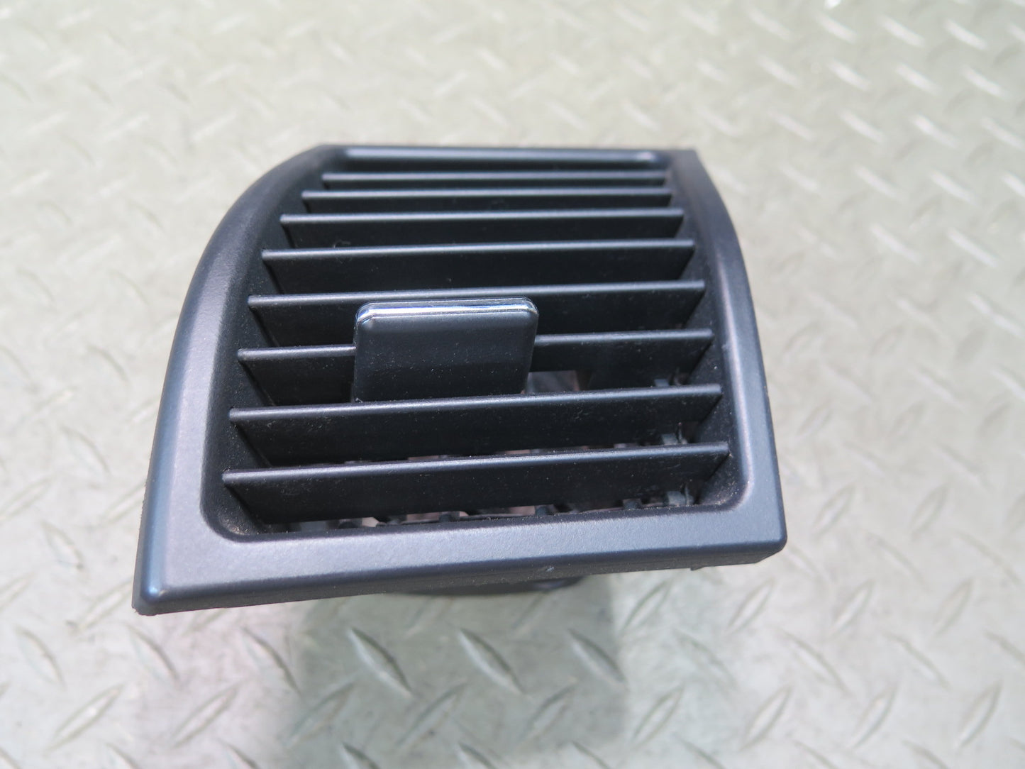 94-99 Mercedes W140 C140 S500 Dash Front Left A/C Air Vent Black OEM