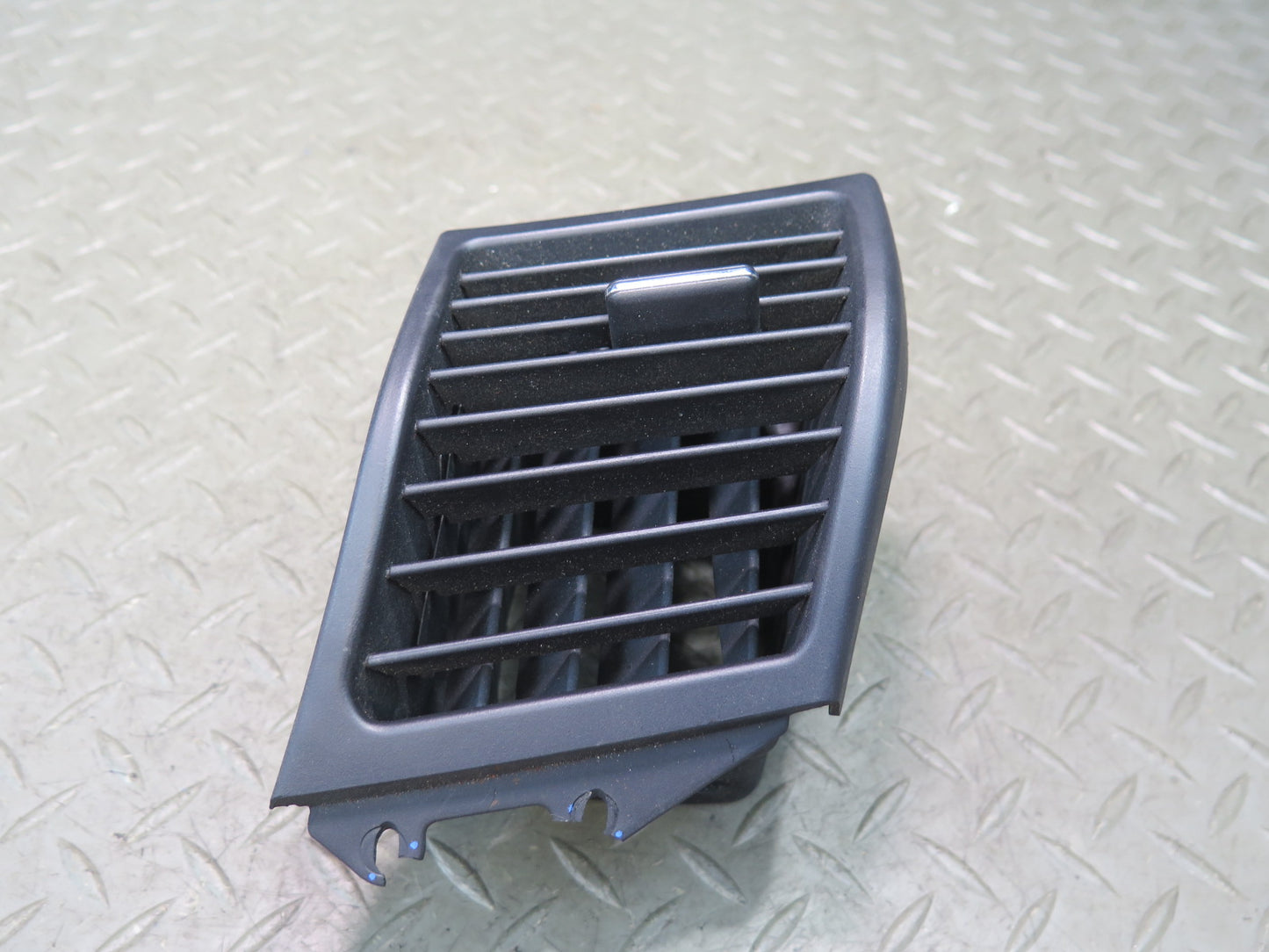 94-99 Mercedes W140 C140 S500 Dash Front Left A/C Air Vent Black OEM
