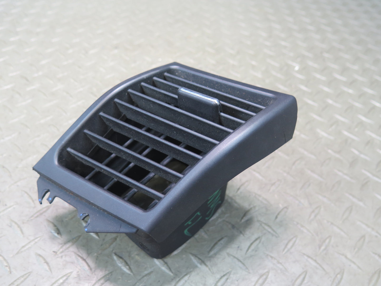 94-99 Mercedes W140 C140 S500 Dash Front Left A/C Air Vent Black OEM