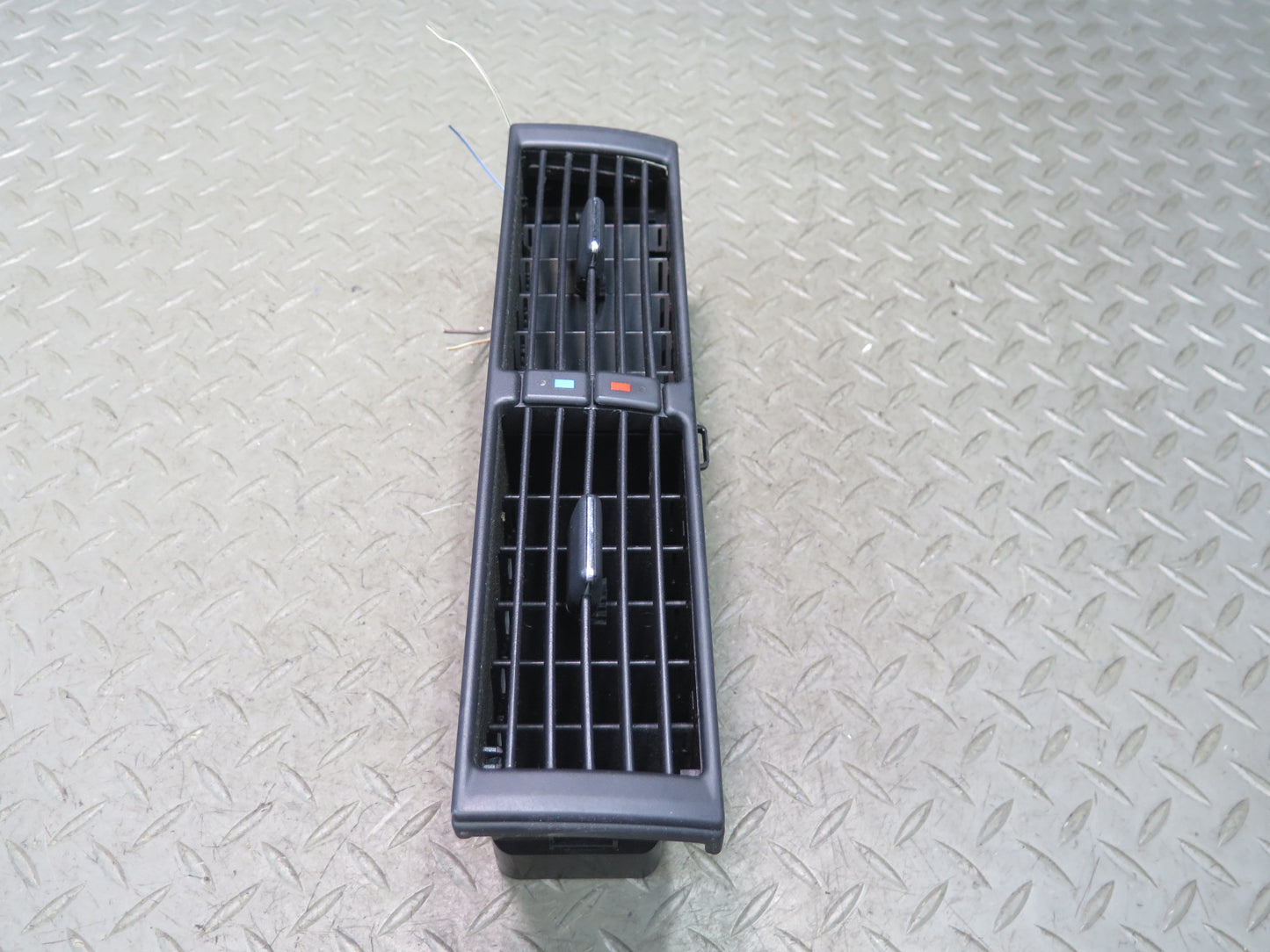 94-99 Mercedes W140 S420 S500 Dash Center A/C Air Vent 1408300554 OEM