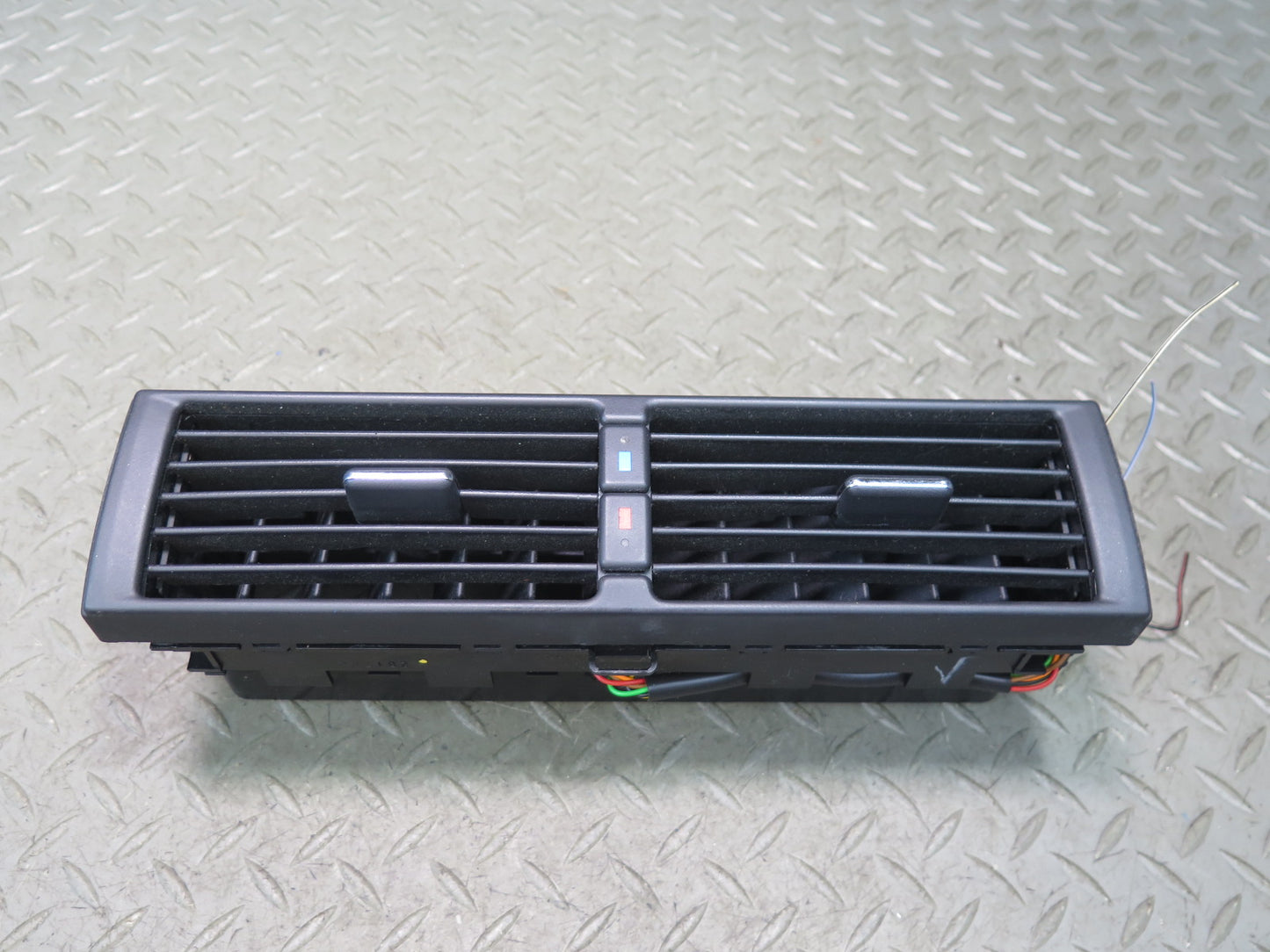94-99 Mercedes W140 S420 S500 Dash Center A/C Air Vent 1408300554 OEM
