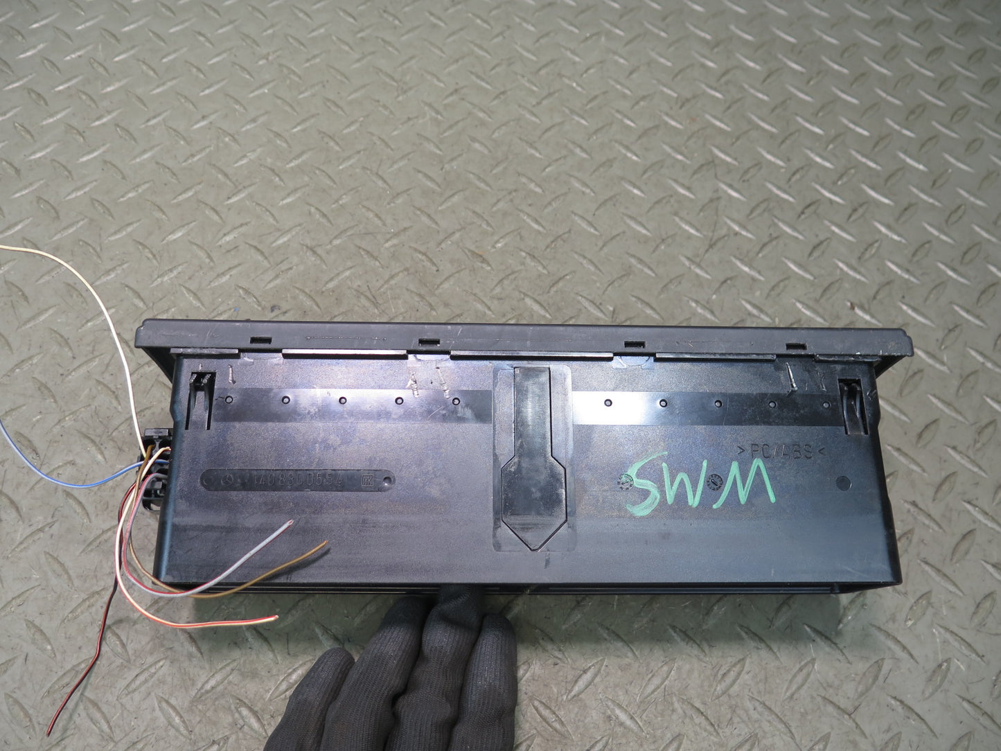 94-99 Mercedes W140 S420 S500 Dash Center A/C Air Vent 1408300554 OEM