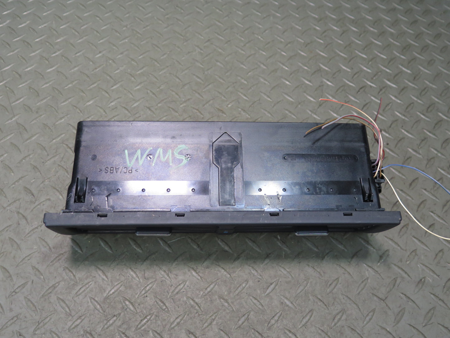 94-99 Mercedes W140 S420 S500 Dash Center A/C Air Vent 1408300554 OEM