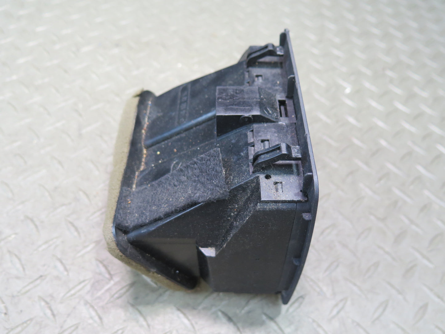 94-99 Mercedes W140 S500 Rear Center Console A/C Air Vent 1408300654 OEM