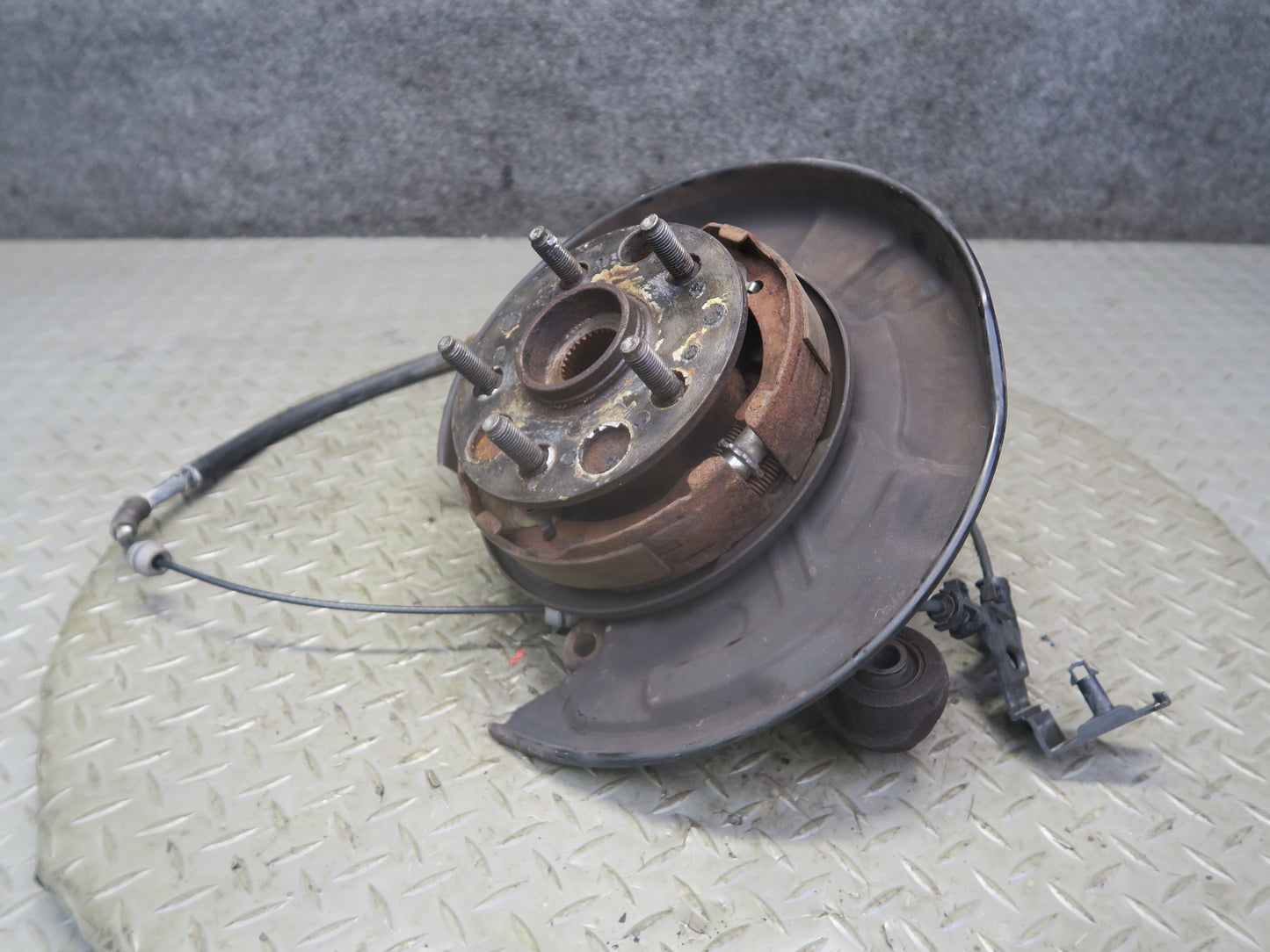 92-00 Lexus UZZ30L SC300 SC400 RWD Rear Right Spindle Knuckle Wheel Hub 115K OEM