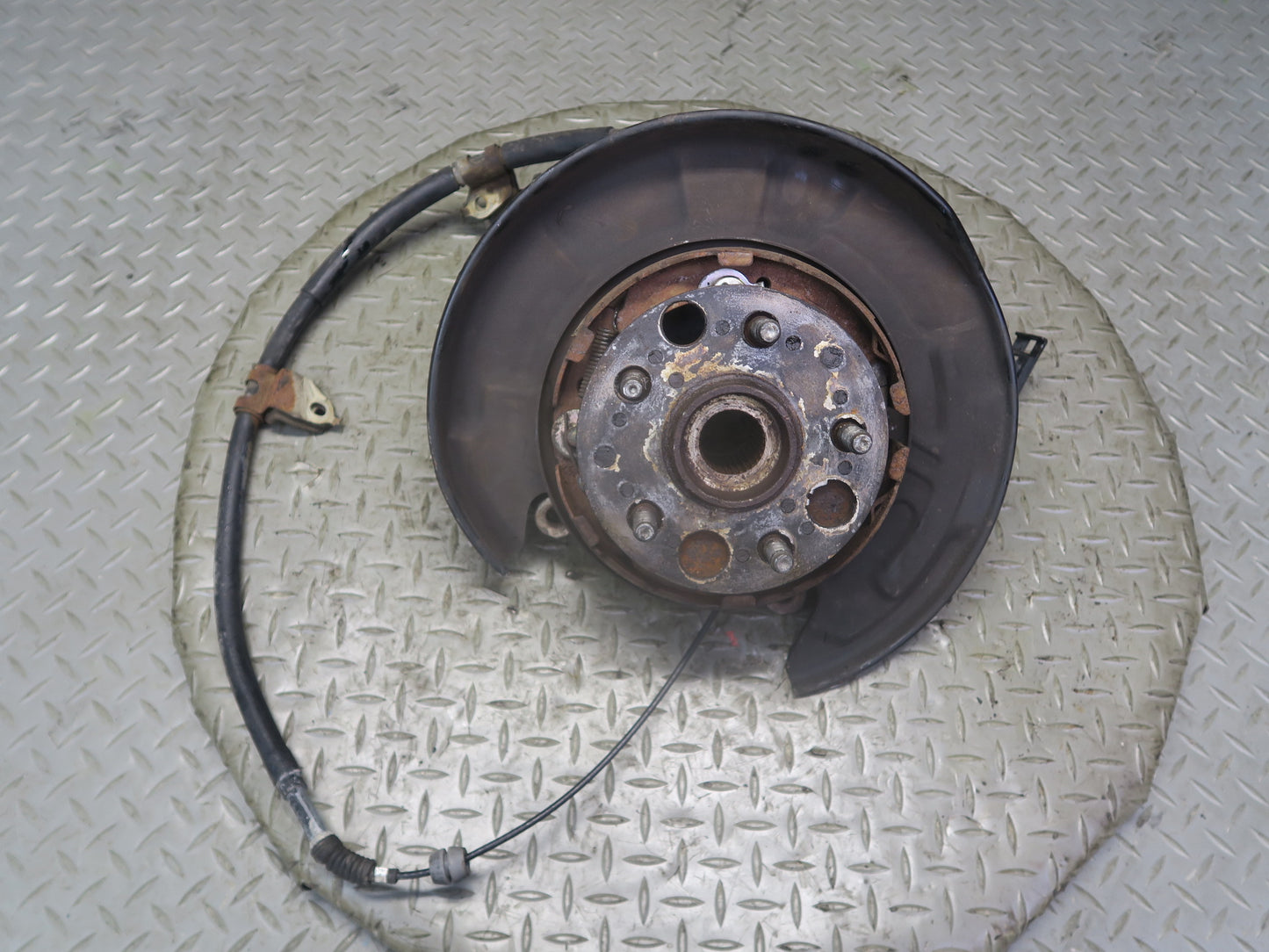 92-00 Lexus UZZ30L SC300 SC400 RWD Rear Right Spindle Knuckle Wheel Hub 115K OEM