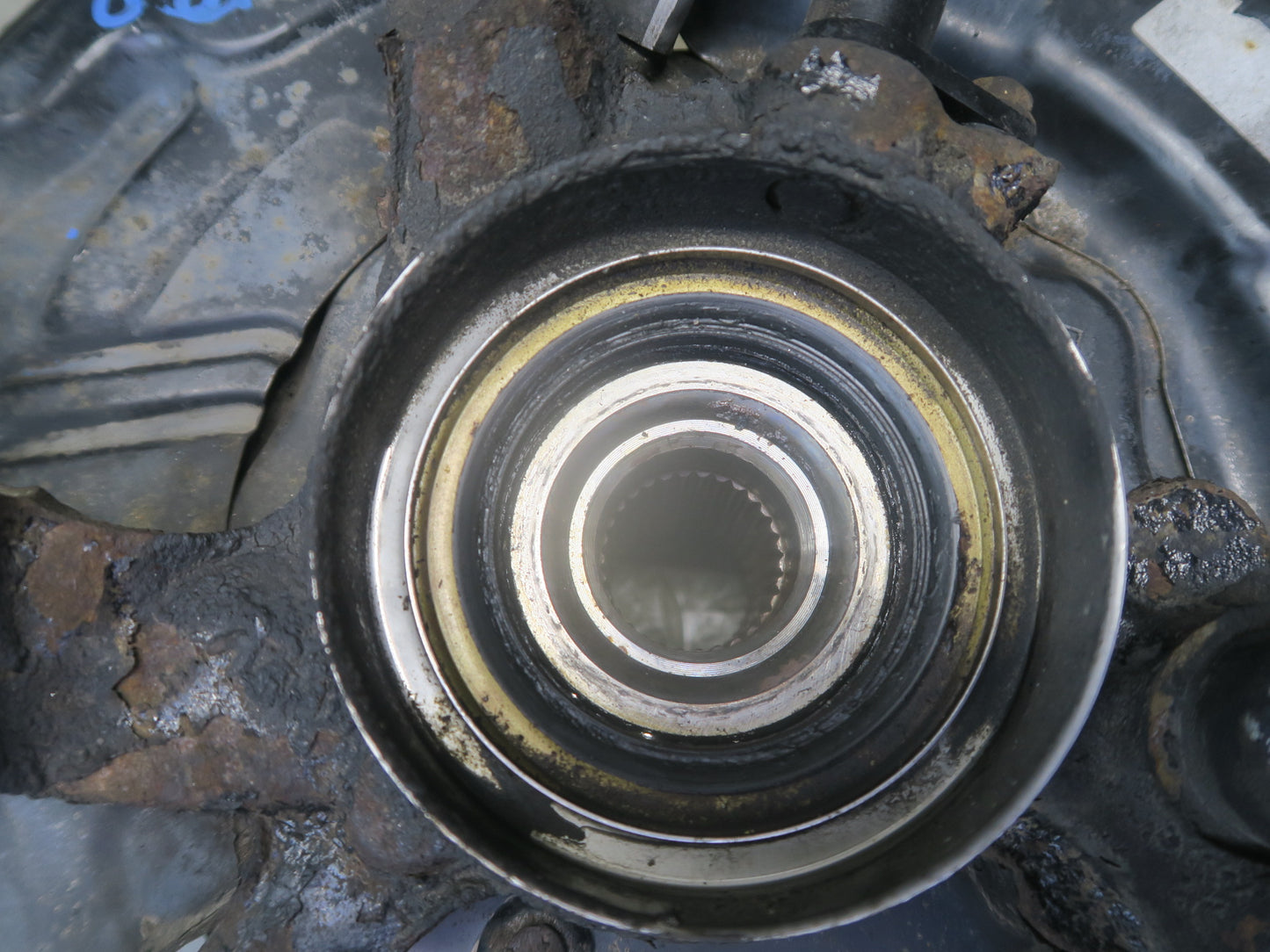 92-00 Lexus UZZ30L SC300 SC400 RWD Rear Right Spindle Knuckle Wheel Hub 115K OEM