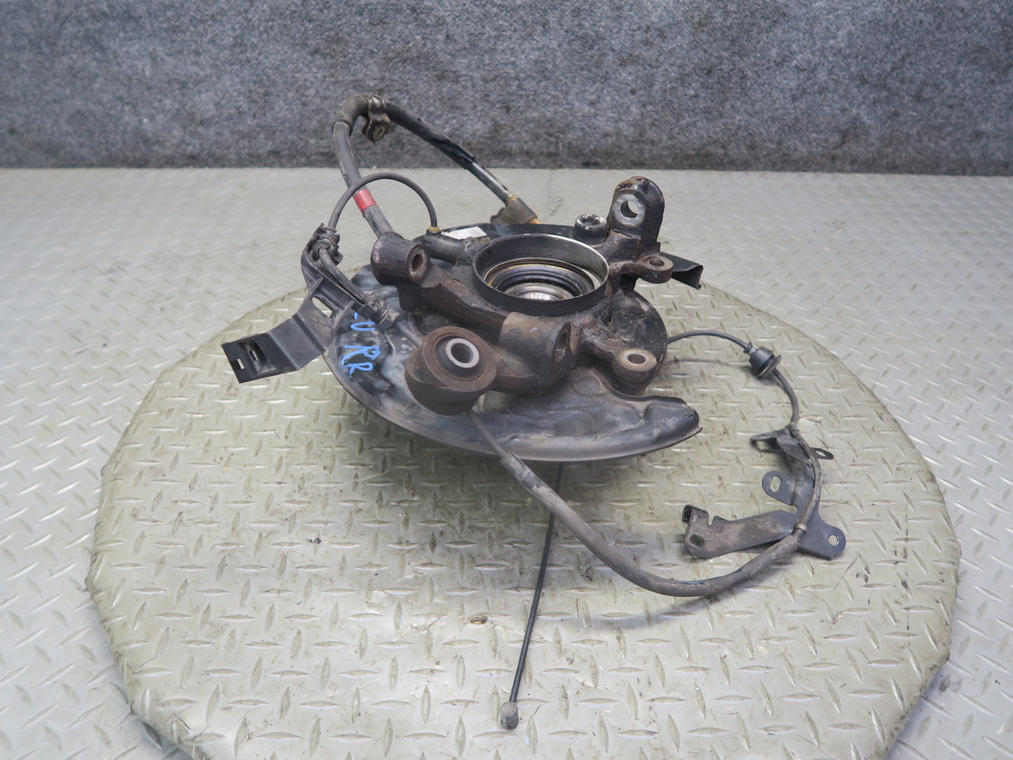 92-00 Lexus UZZ30L SC300 SC400 RWD Rear Right Spindle Knuckle Wheel Hub 115K OEM