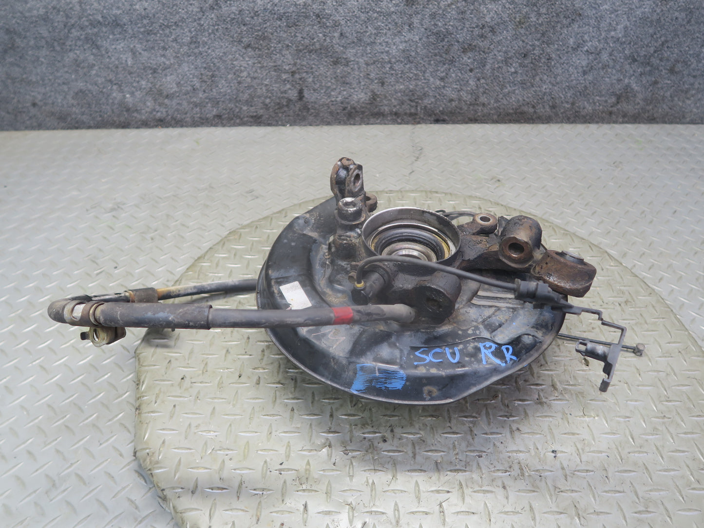 92-00 Lexus UZZ30L SC300 SC400 RWD Rear Right Spindle Knuckle Wheel Hub 115K OEM