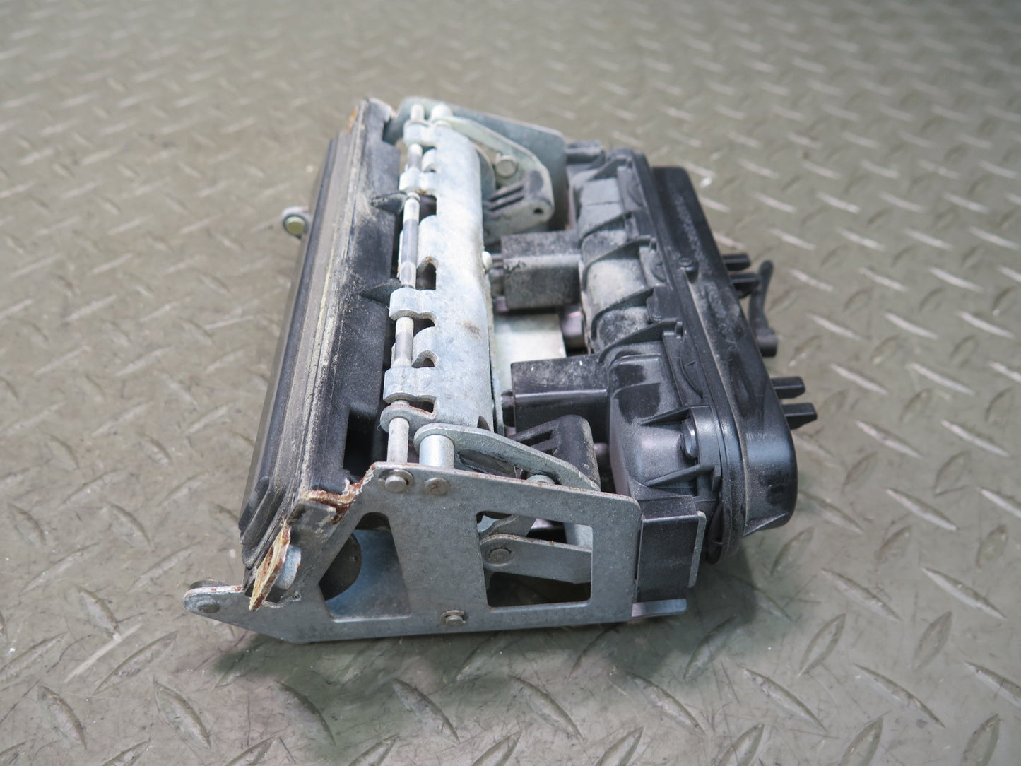 94-99 Mercedes W140 S500 S420 Rear Trunk Lid Open Release Handle 1408002675 OEM
