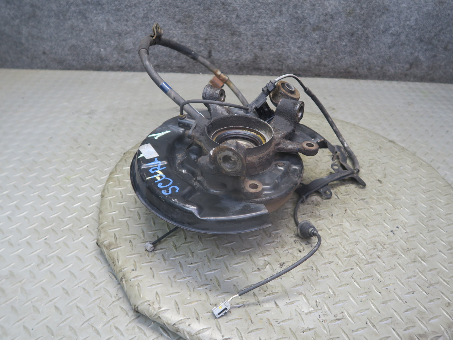 92-00 Lexus UZZ30L SC300 SC400 RWD Rear Left Spindle Knuckle Wheel Hub 115K OEM