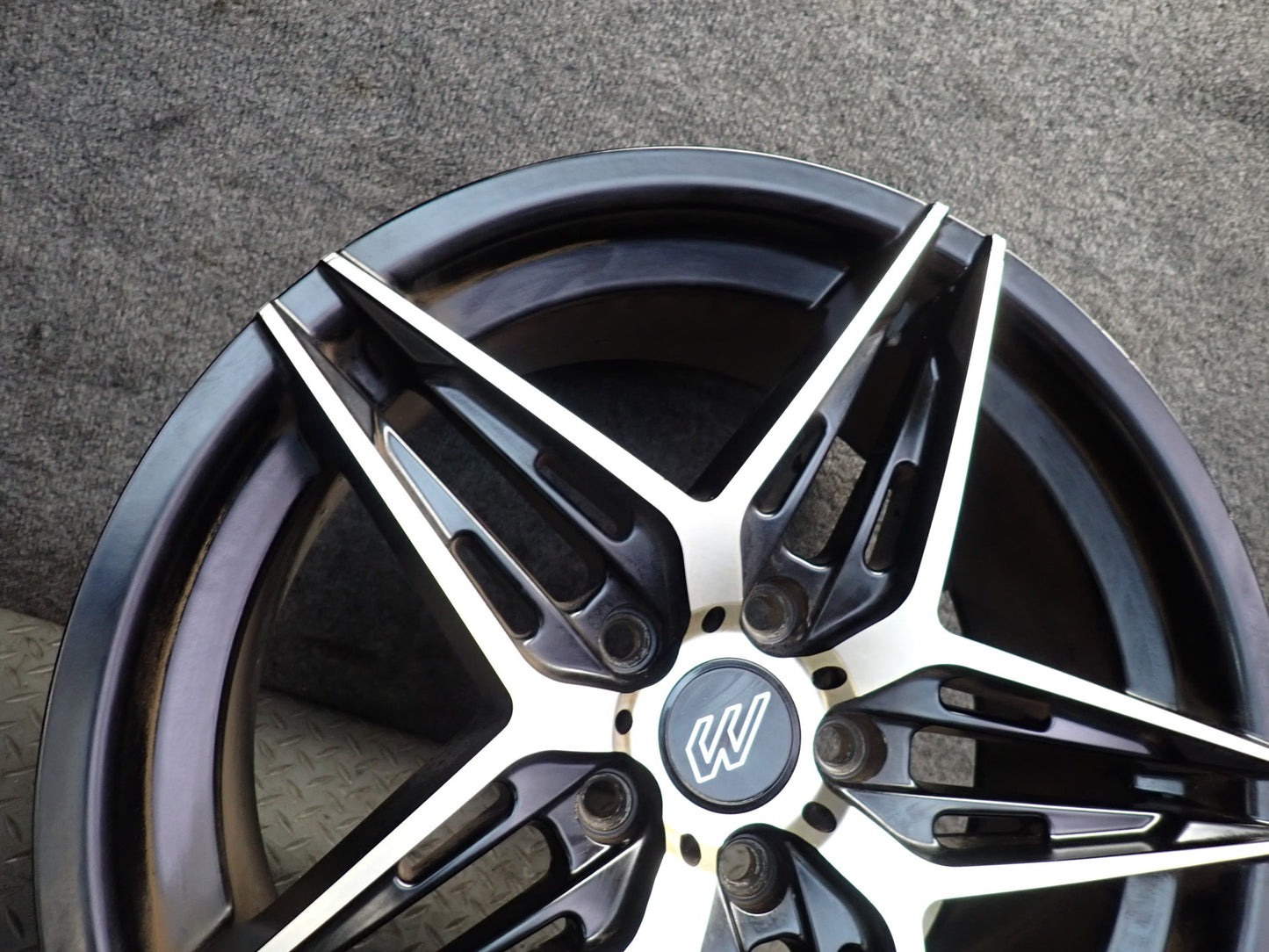 Mach Performance MP56 R18 18" Wheel Rim 18x8J ET42 5x114.3