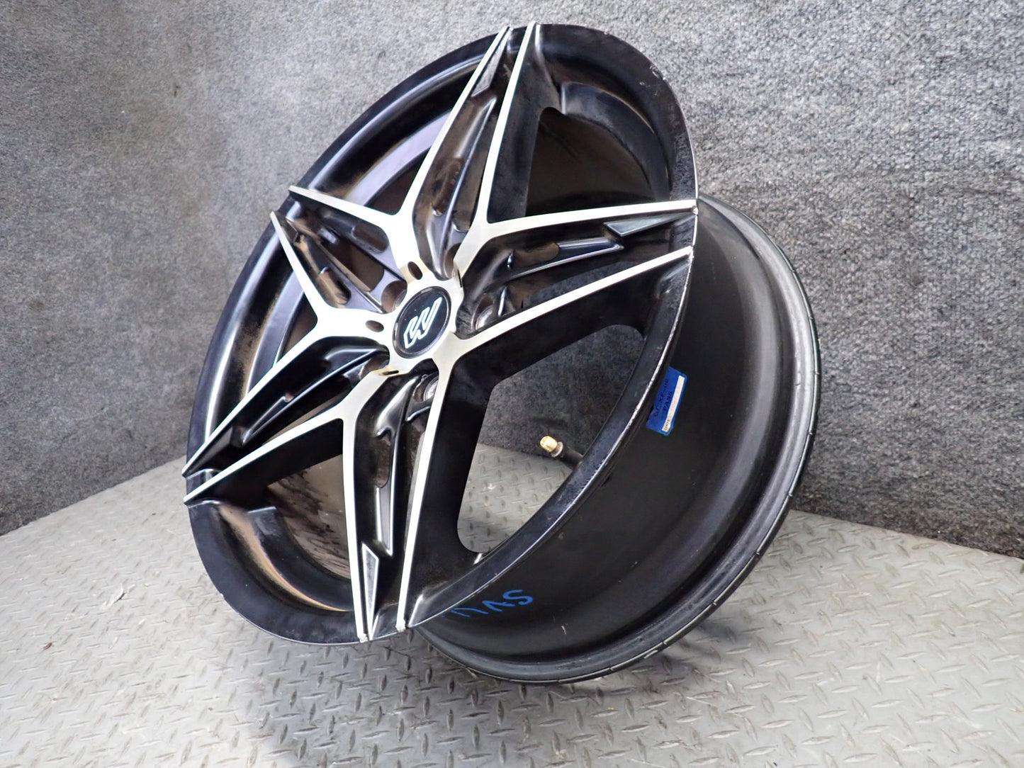 Mach Performance MP56 R18 18" Wheel Rim 18x8J ET42 5x114.3