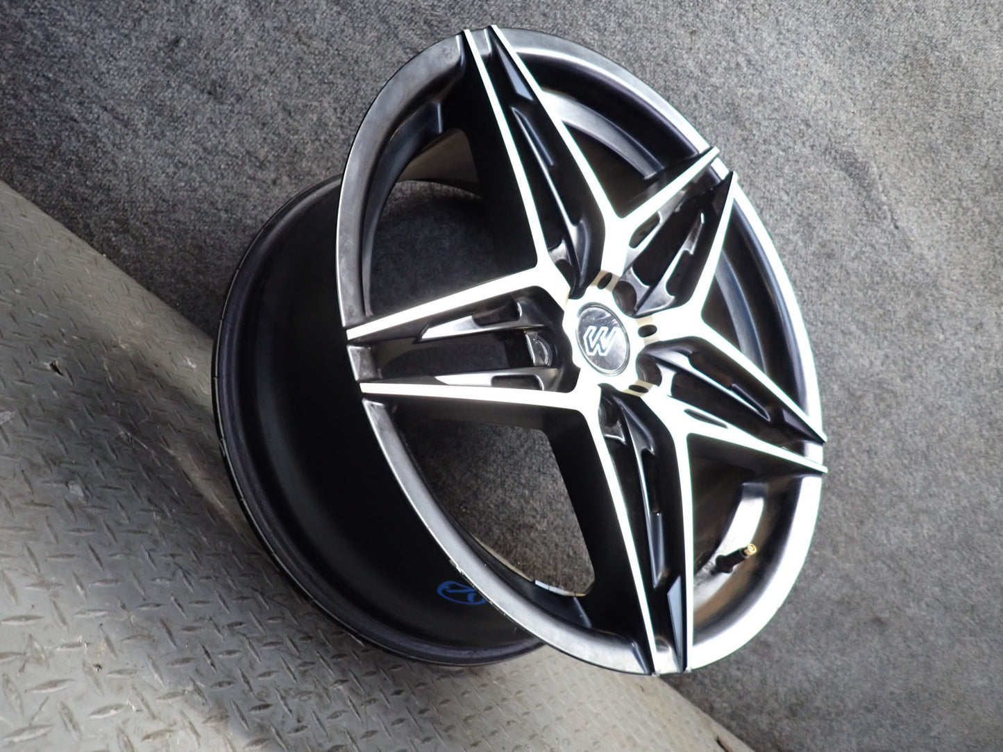 Mach Performance MP56 R18 18" Wheel Rim 18x8J ET42 5x114.3