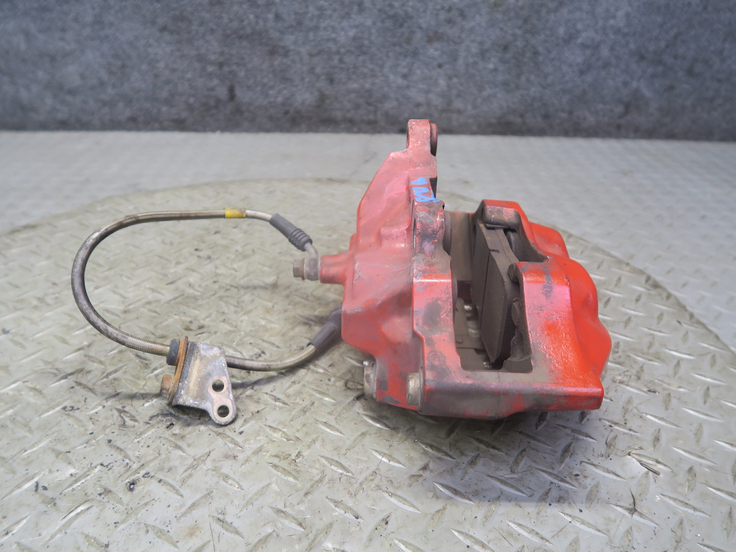 95-00 Lexus UCF20L LS400 Set of 2 Front Left Right Brake Caliper Sumitomo OEM