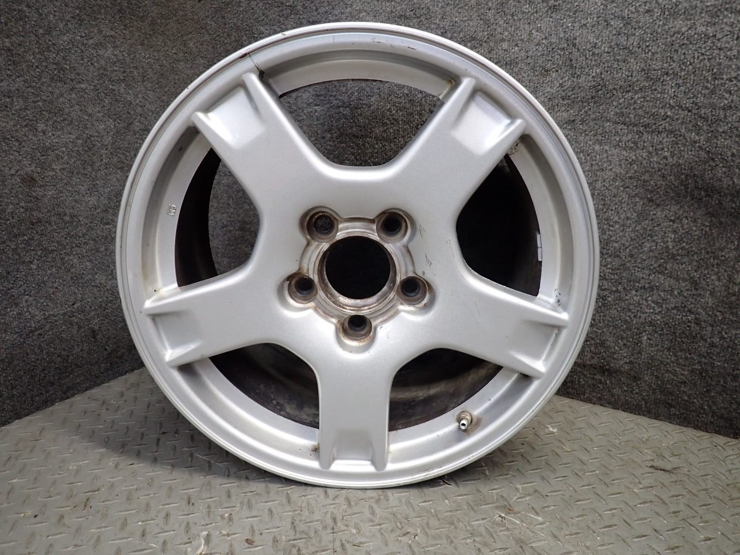 97-99 Chevrolet Corvette C5 Front R17" Alloy Wheel Rim 17x8.5 ET58 OEM
