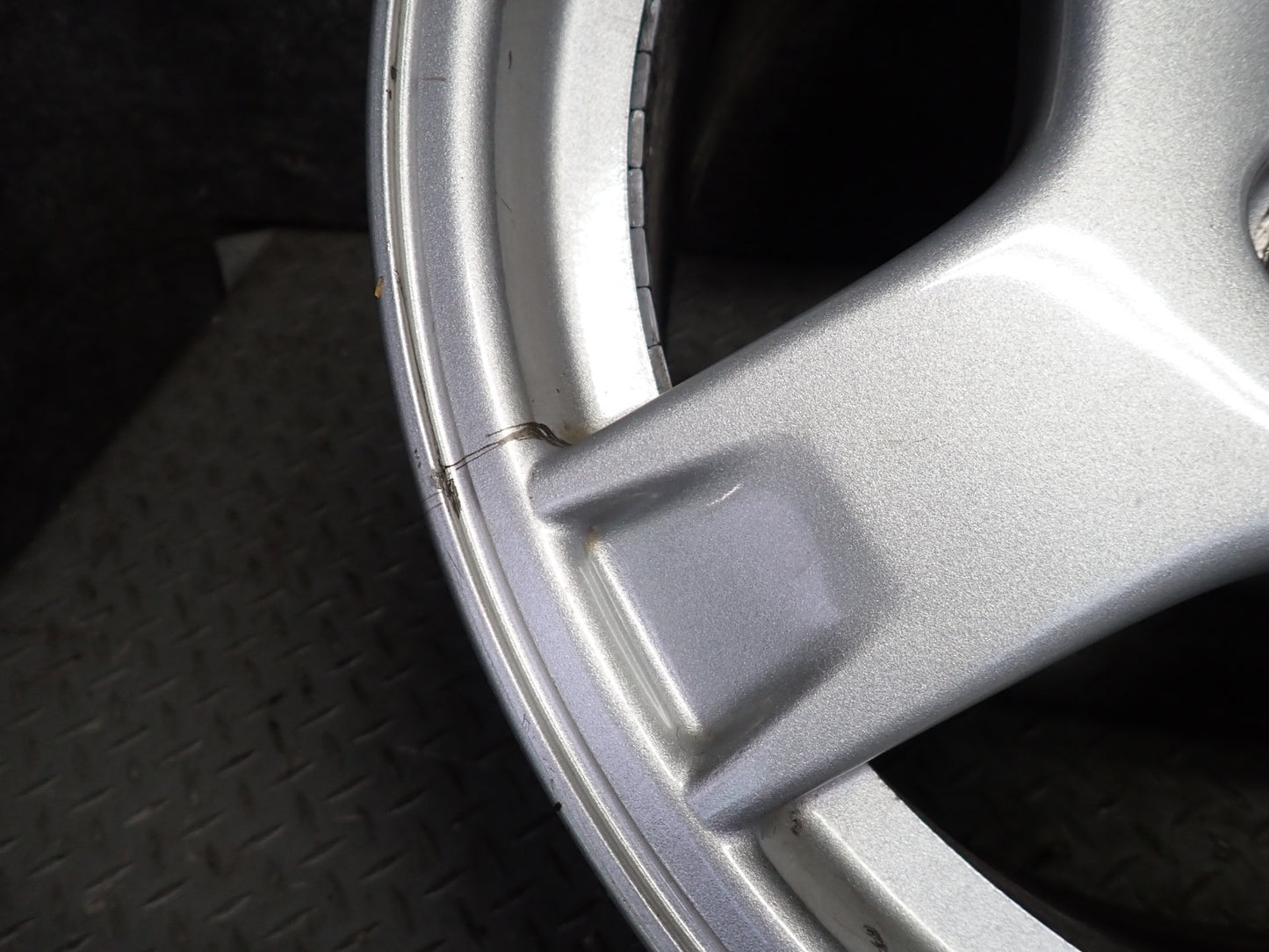 97-99 Chevrolet Corvette C5 Front R17" Alloy Wheel Rim 17x8.5 ET58 OEM