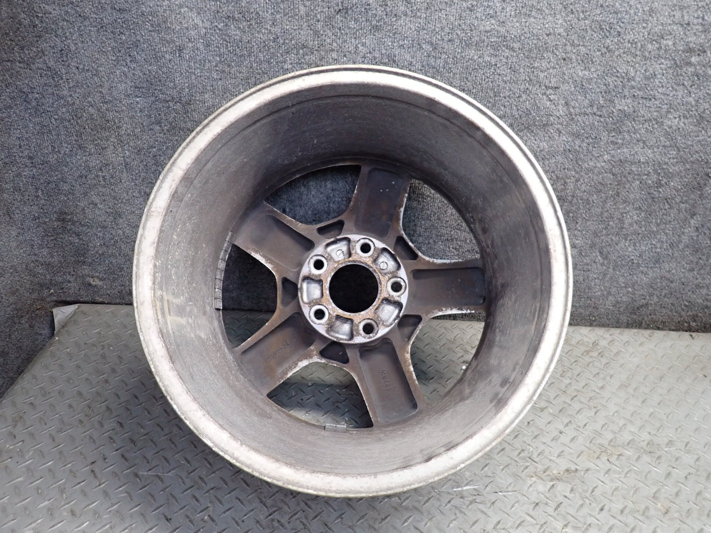 97-99 Chevrolet Corvette C5 Front R17" Alloy Wheel Rim 17x8.5 ET58 OEM