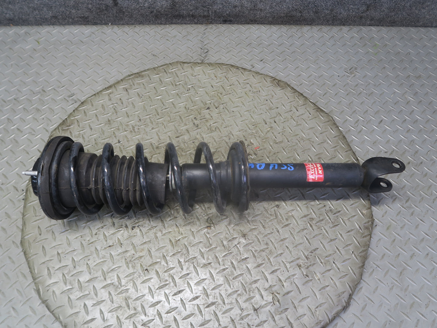 97-00 Lexus UZZ30L SC400 RWD Set of 2 Rear Left & Right Strut Shock Absorber KYB