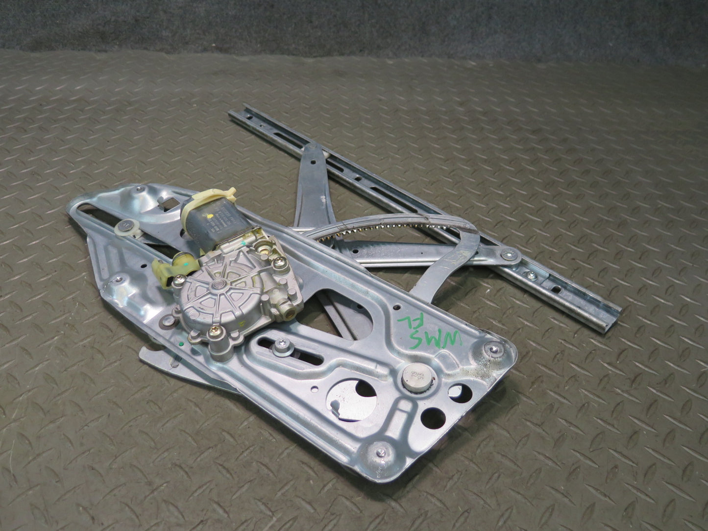 94-99 Mercedes W140 S320 S420 S500 Front Left Door Window Regulator w Motor OEM
