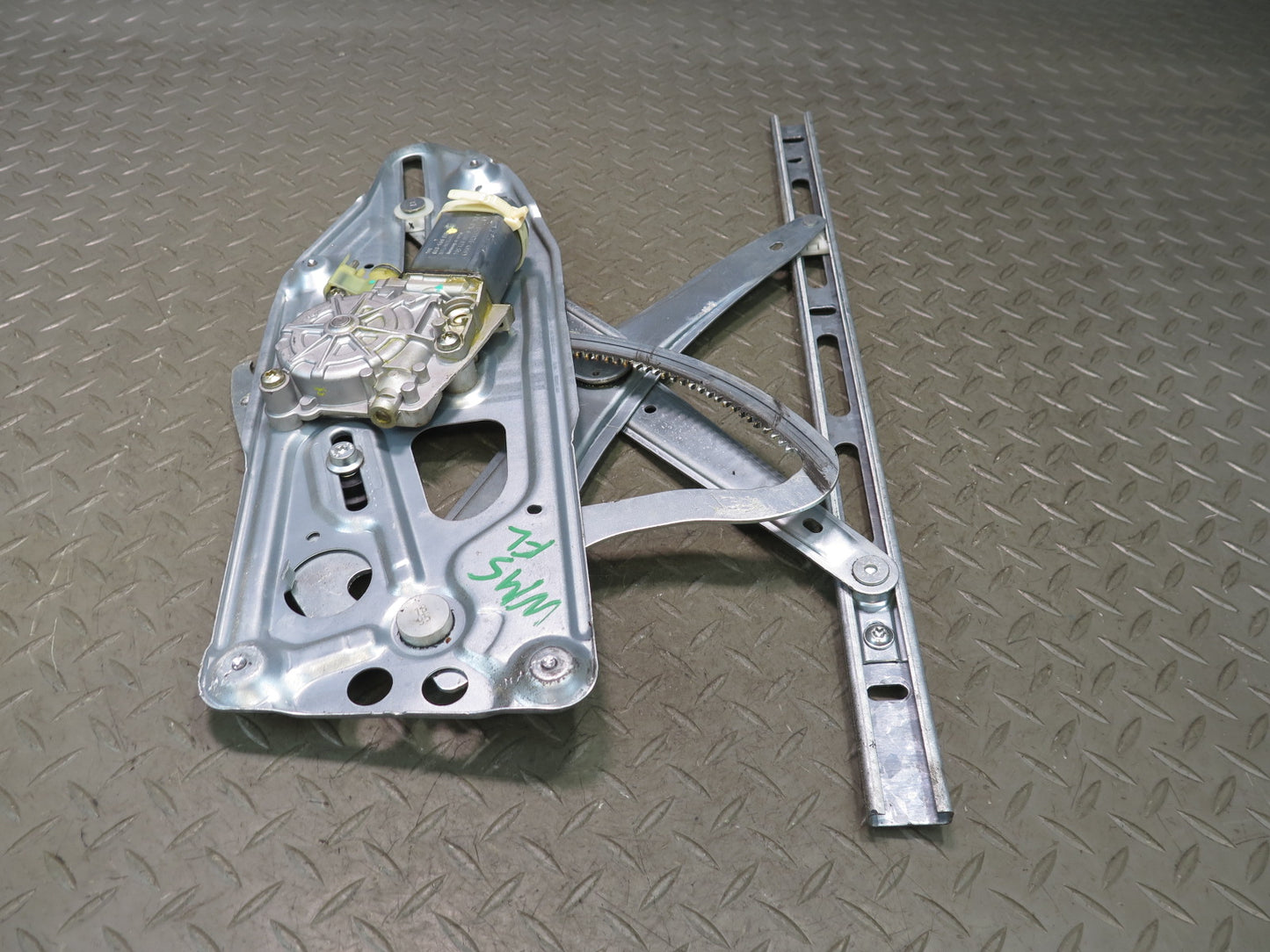94-99 Mercedes W140 S320 S420 S500 Front Left Door Window Regulator w Motor OEM