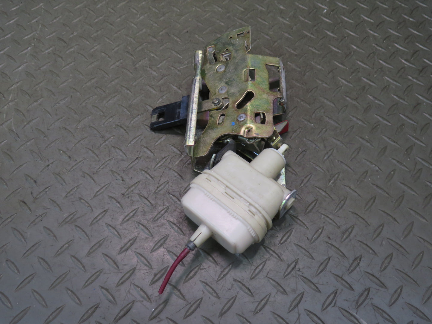 94-99 Mercedes W140 S420 S500 Rear Trunk Lid Lock Latch Actuator OEM