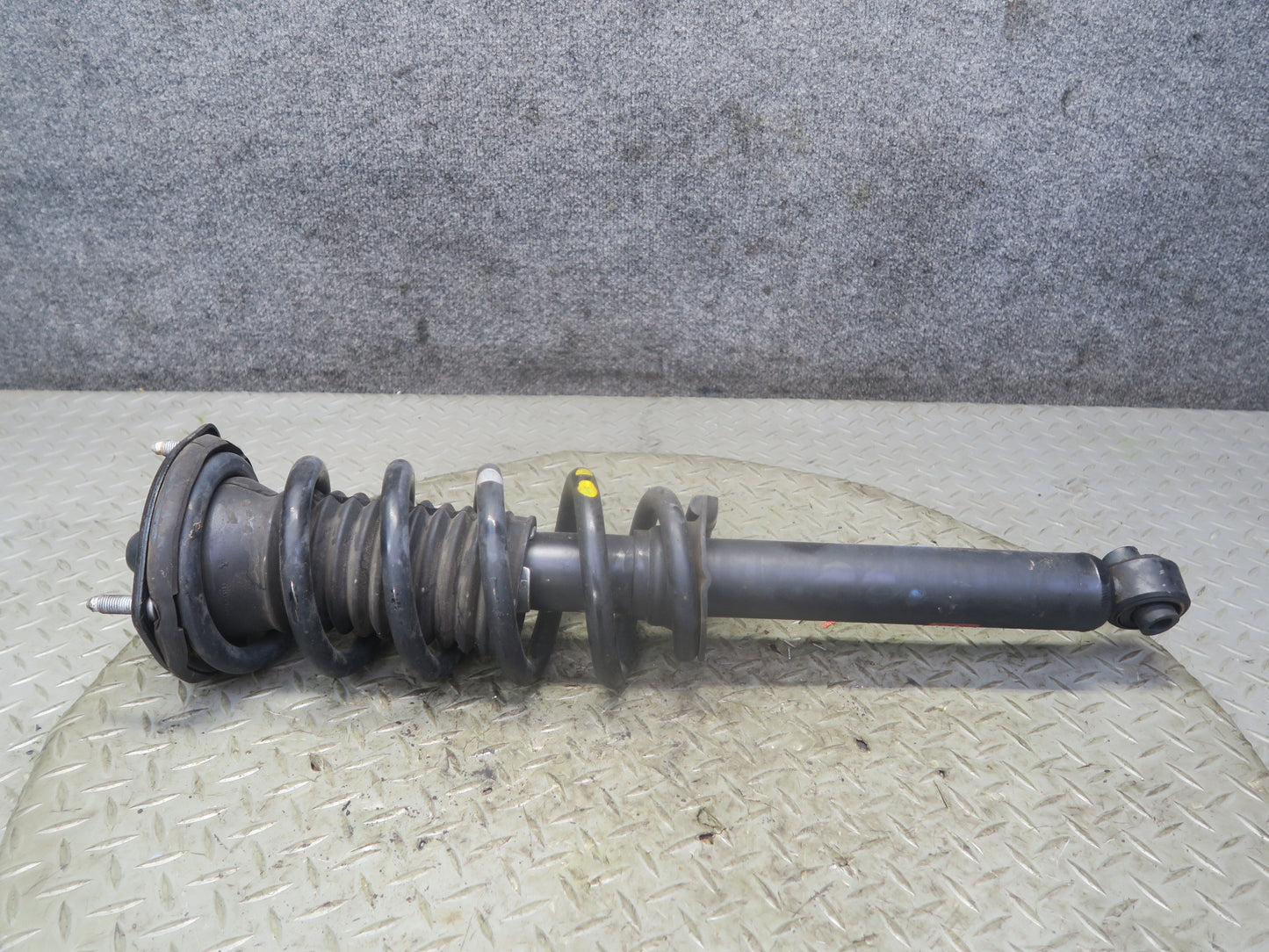 97-00 Lexus UZZ30L SC400 RWD Set of 2 Front Left Right Strut Shock Absorber KYB